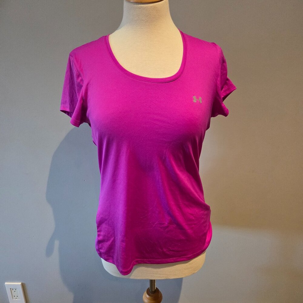 Under Armour HeatGear Semi-Fitted Training Tee | Size Medium | Fuchsia